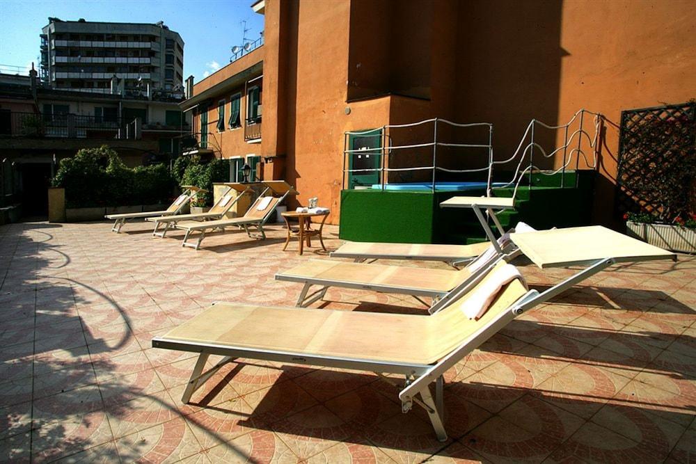 Hotel Cavour Rapallo Eksteriør billede