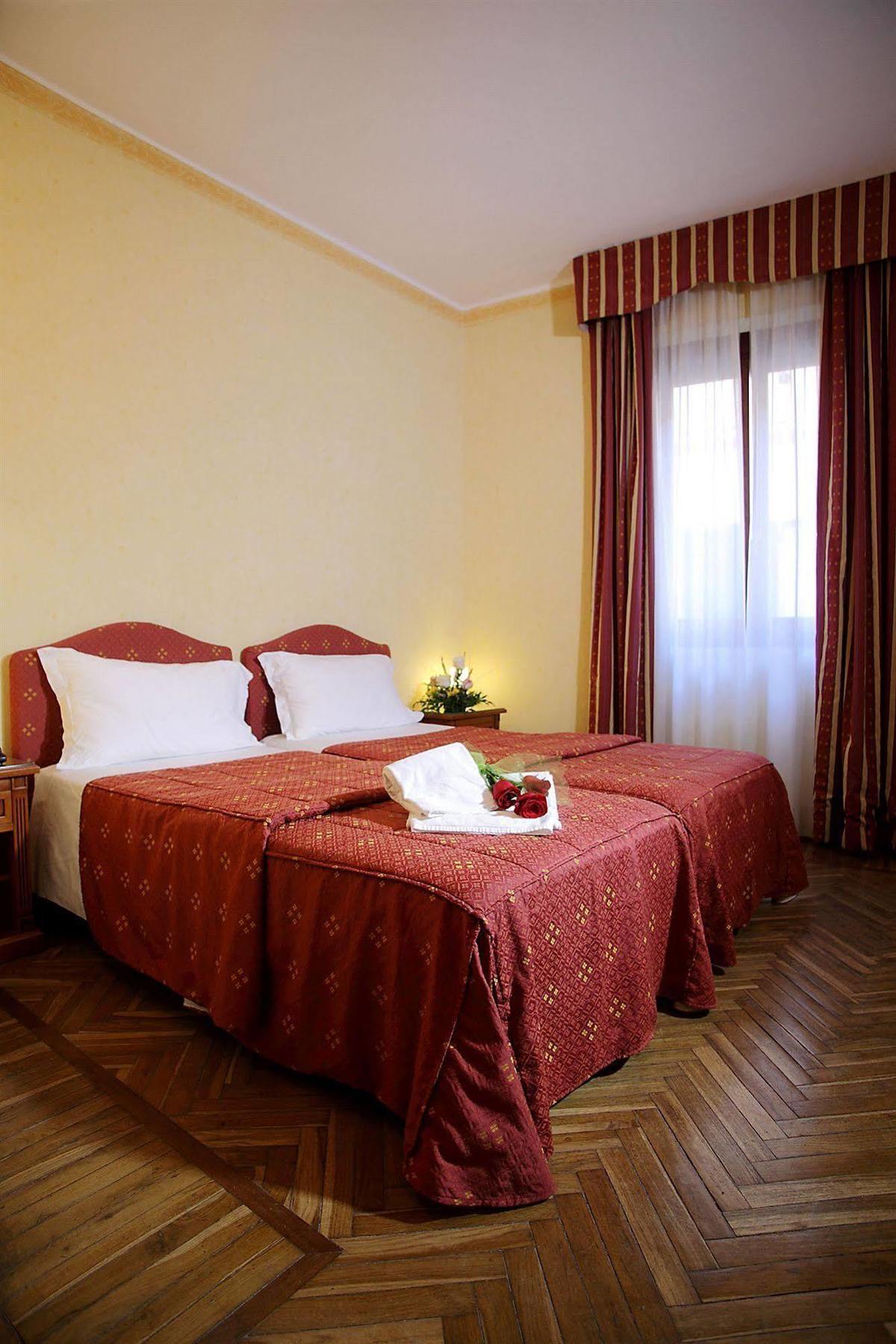 Hotel Cavour Rapallo Eksteriør billede